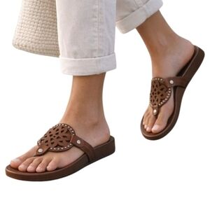 DV Dolce Vita Pandora Sandals Brown Metal Medallion Footbed Women's